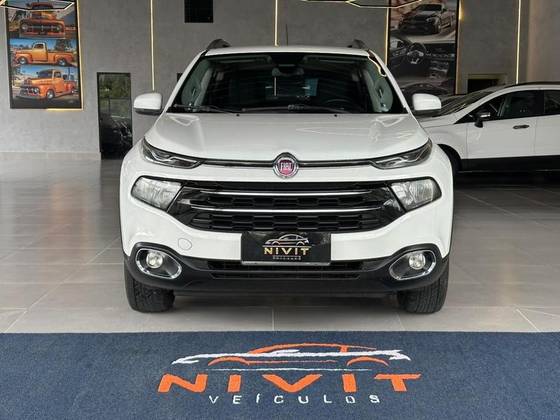 FIAT TORO 1.8 16V EVO FLEX FREEDOM AT6 FIAT TORO 1.8 16V EVO FLEX FREEDOM AT6